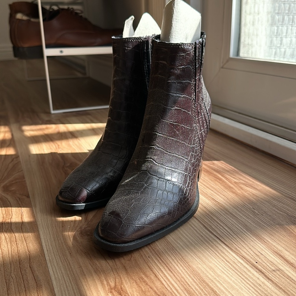 ZARA Ankle boots size 8 women